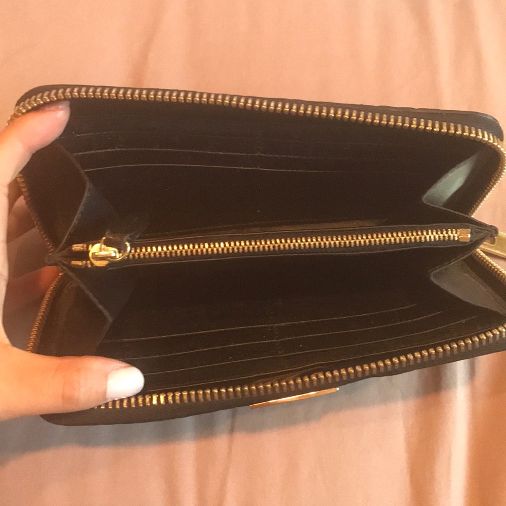 Burberry leather wallet - Picture 4 of 4